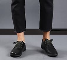 黒靴 厨房職人の快適防滑シューズ