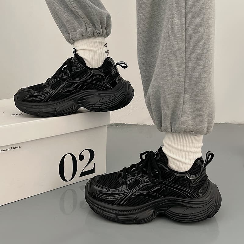 黒靴 ストリートダンサー厚底スニーカー