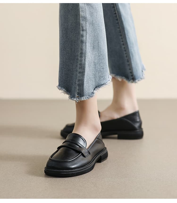 黒靴 クラシックローファー