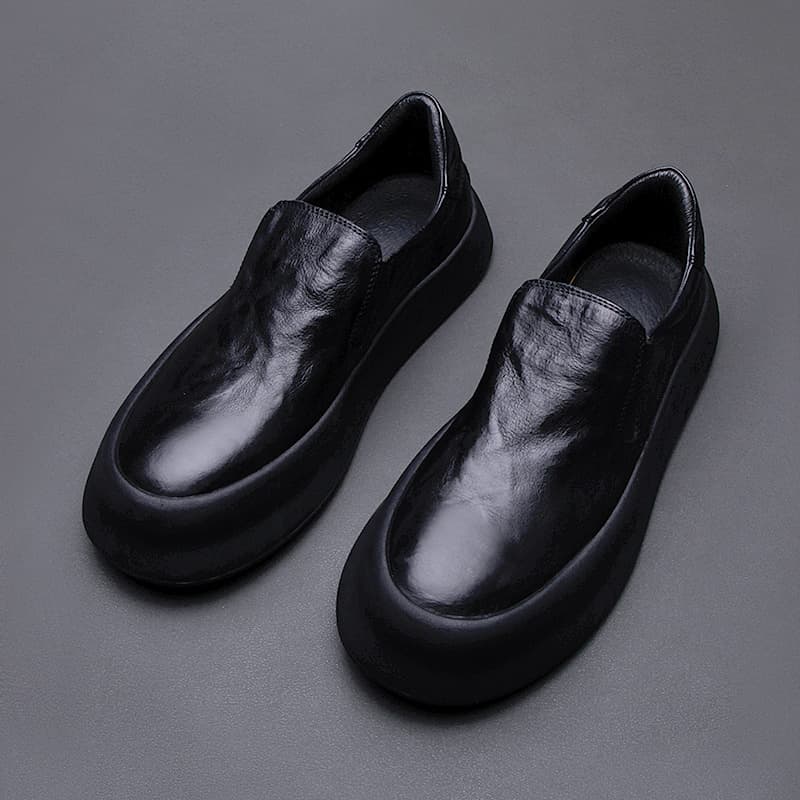 黒靴 シンプル革製スリッポン