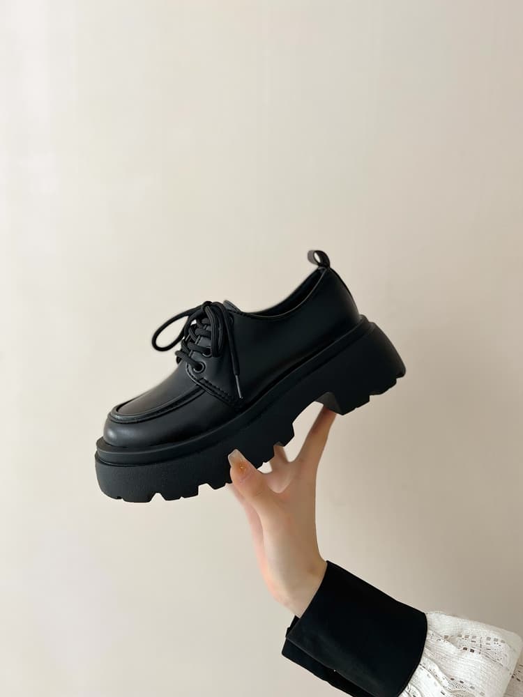 黒靴 厚底モカシンレースアップシューズ