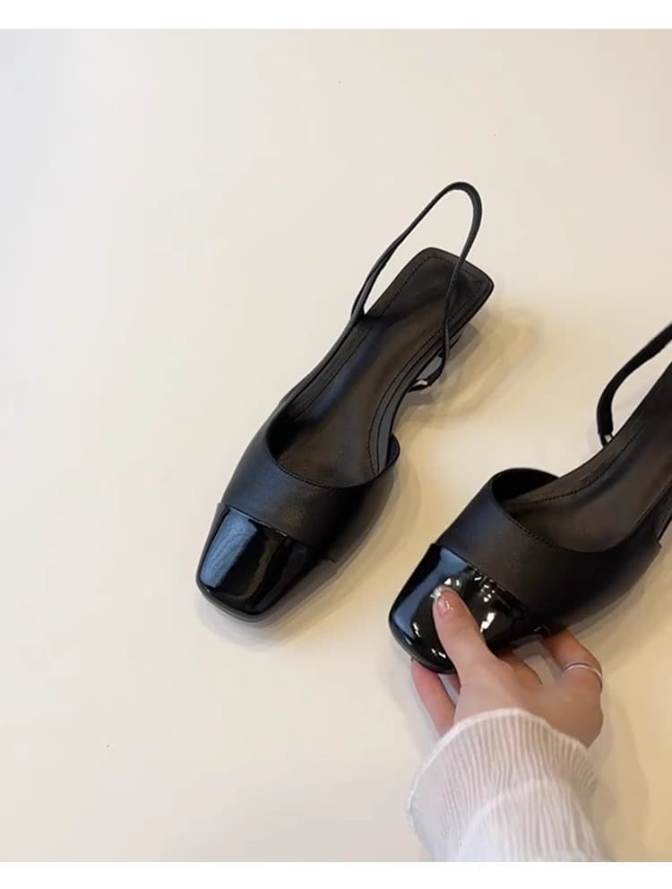 黒靴 スクエアトゥバックストラップサンダル