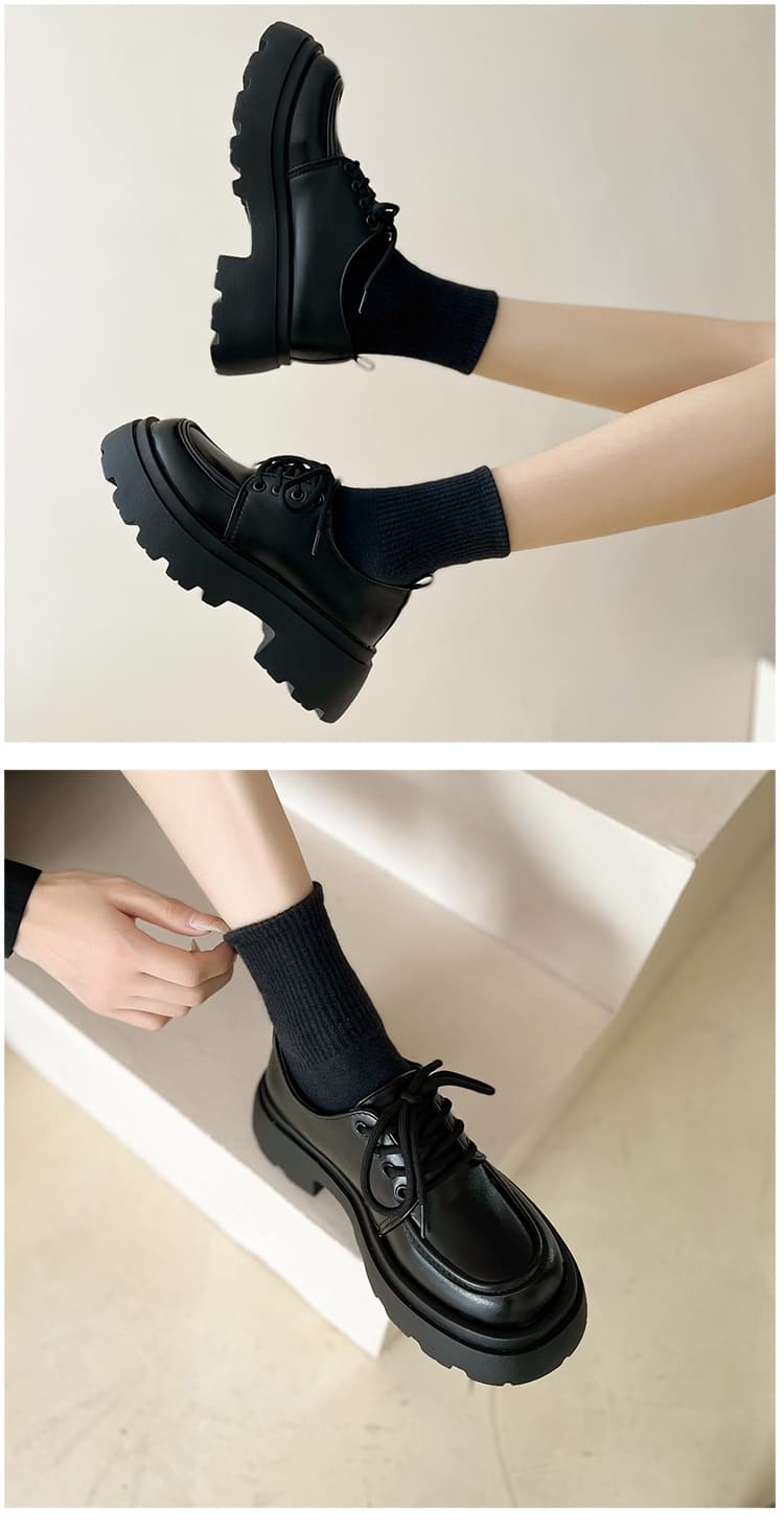 黒靴 厚底モカシンレースアップシューズ